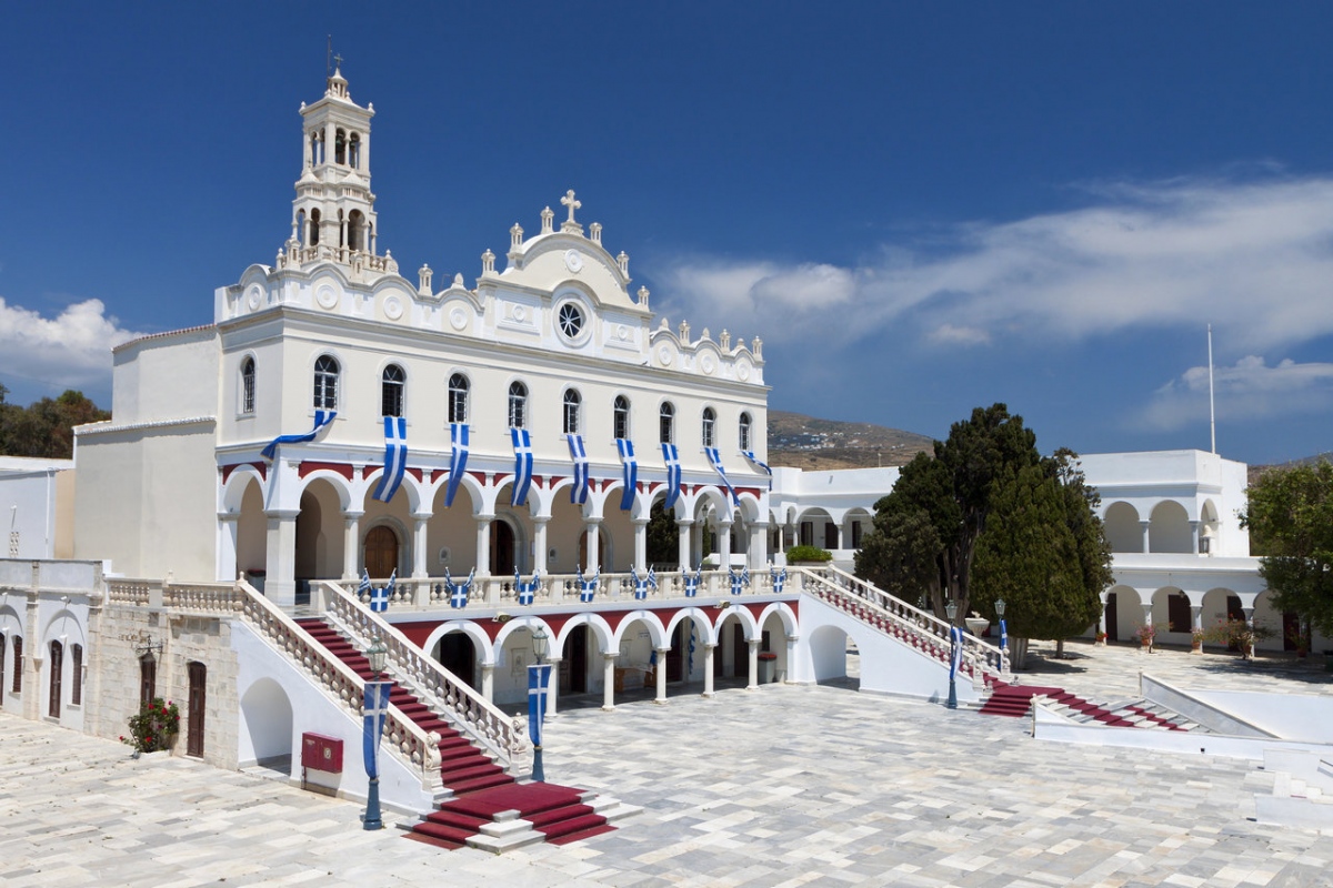 η εκκλησία της Παναγίας στην Τήνο