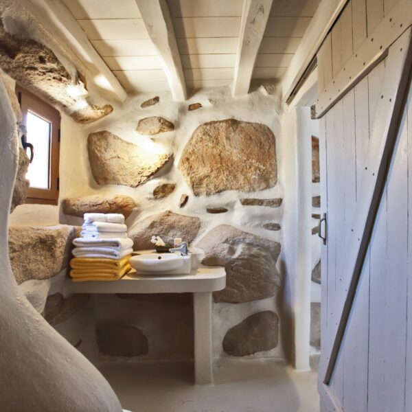 aeolis cast away residense 3