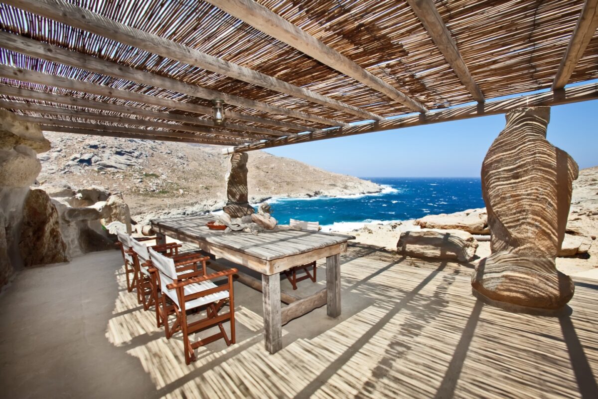 aeolis cast away residense 5i