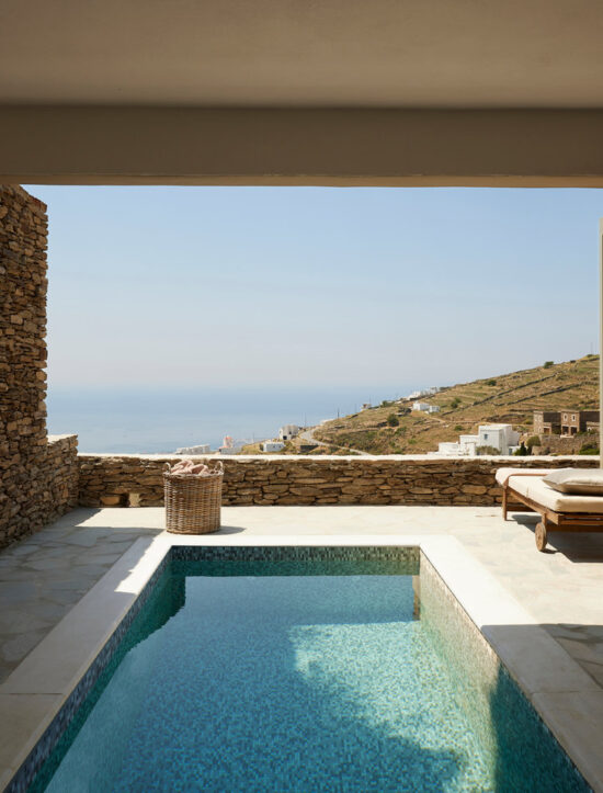 aeolistinos11677 1440x960vertical e1759243714894