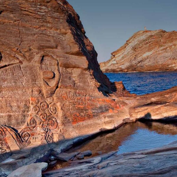 tinos rocks sea 01 1440px q85