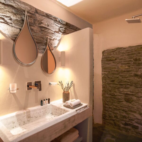 Aeolis Tinos54452-min